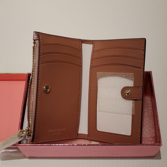 SOLD! Kate Spade  NWT Burgess Court Slim Wallet - Picture 6 of 7